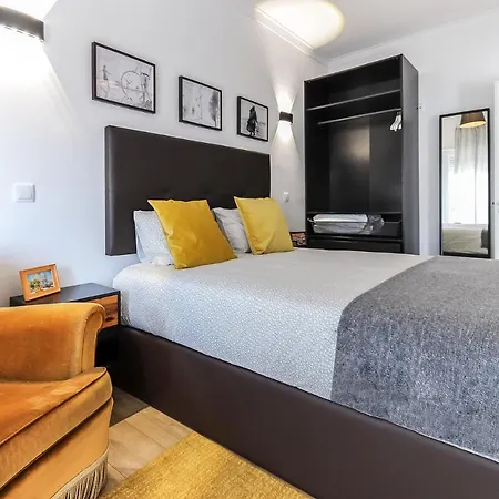 66 With Parking Place Daire