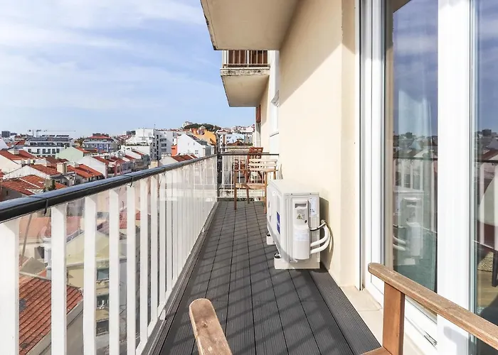 66 With Parking Place *