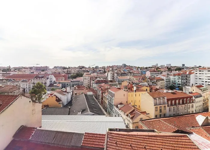 66 With Parking Place Lisbona