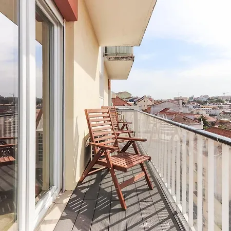 66 With Parking Place * Lissabon